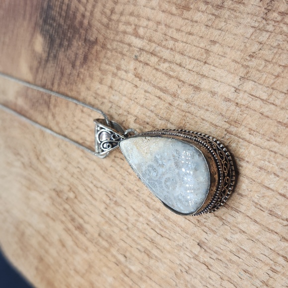 Large Vintage Moonstone Sterling Silver Cabochon Pendant Necklace - Picture 6 of 10